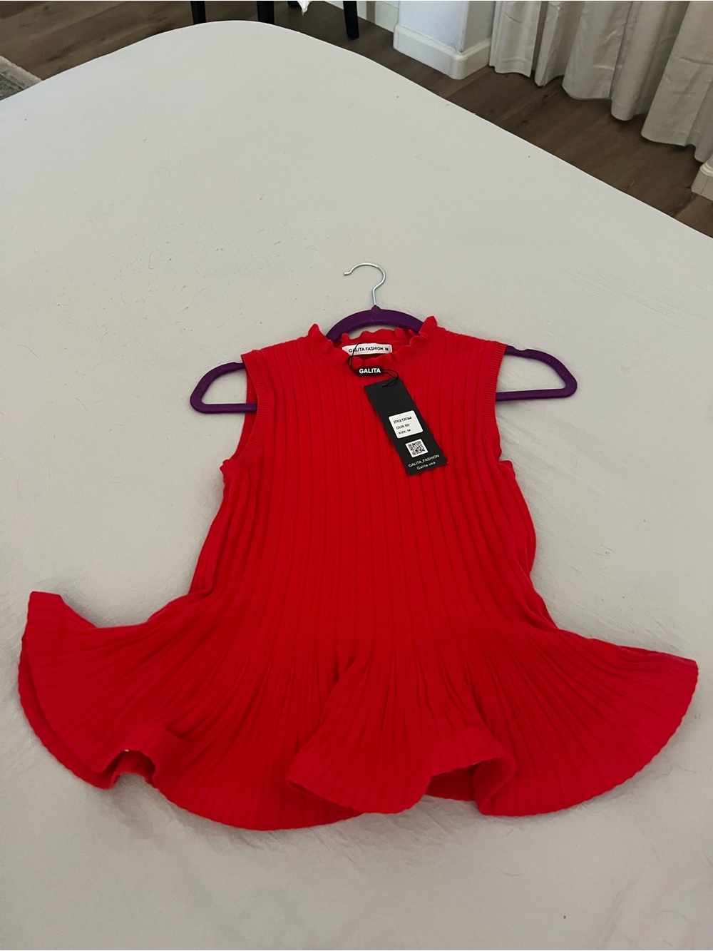 NWT Galita Fashion Red Ribbed Ruffle Peplum Sleeveless Top M